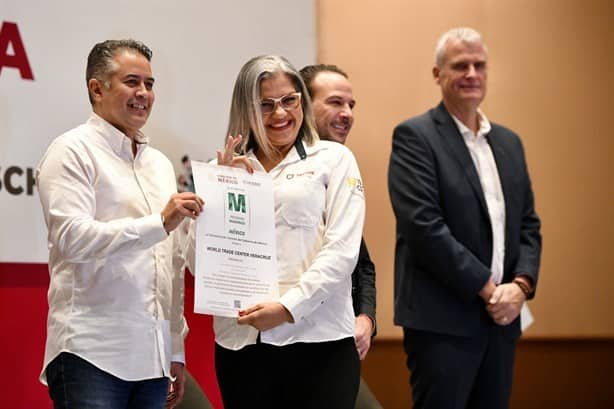Sectur entrega certificaciones a prestadores de servicios en Veracruz