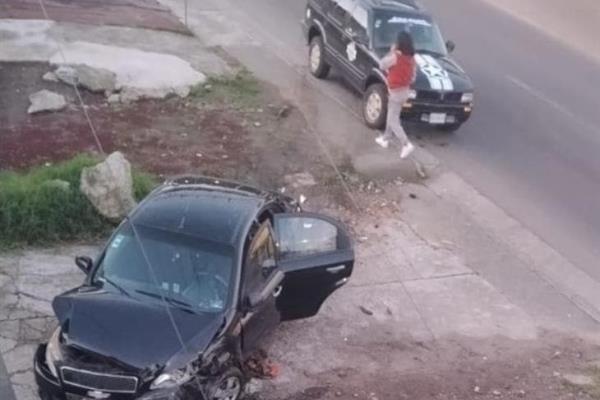 Accidente de auto deja un lesionado en el Boulevard Banderilla