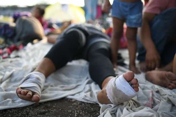 Caravana con 500 migrantes descansan en Veracruz, están agotados