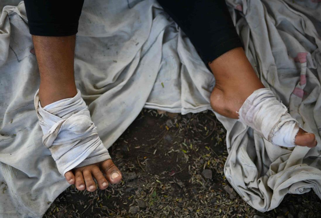 Caravana con 500 migrantes descansan en Veracruz, están agotados