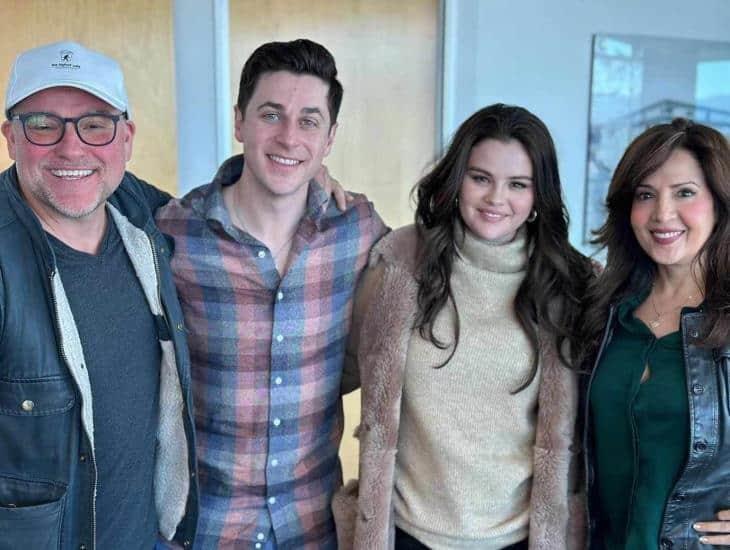 Selena Gomez se reúne con elenco de The Wizards of Waverly Place