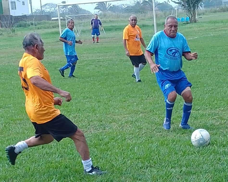 Le Burré saca el triunfo en casa de Halcones UV