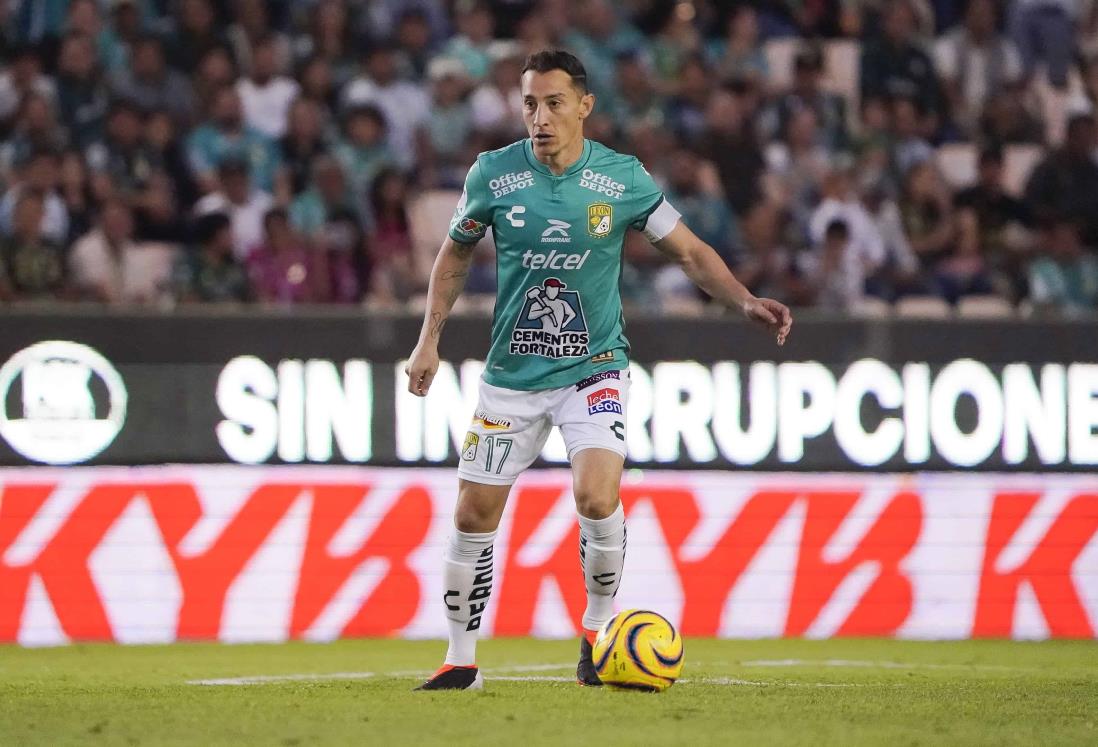 Debuta Guardado y gana el León