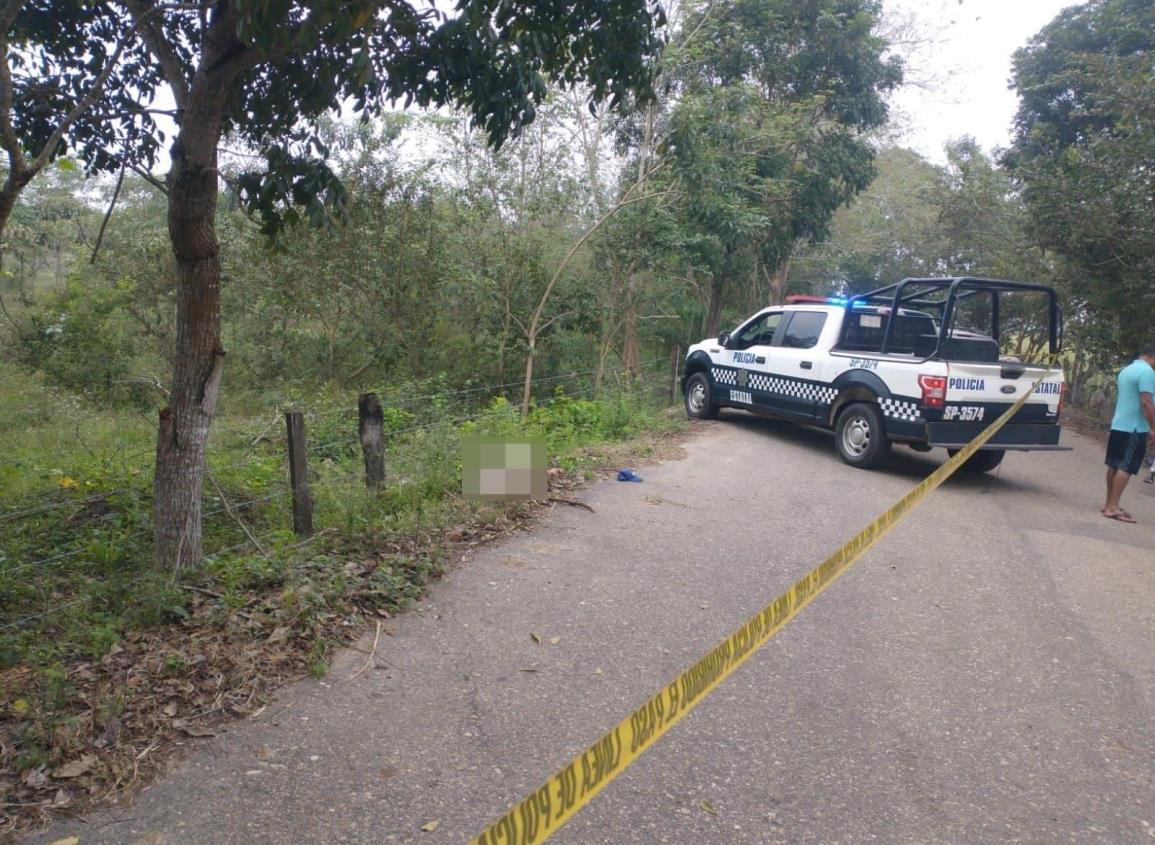 Hallan cadáver abandonado en Acayucan, presentaba un disparo en la cabeza