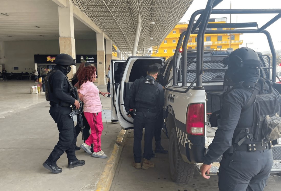 Arrestan presunta falsificadora de licencias de conducir en Poza Rica