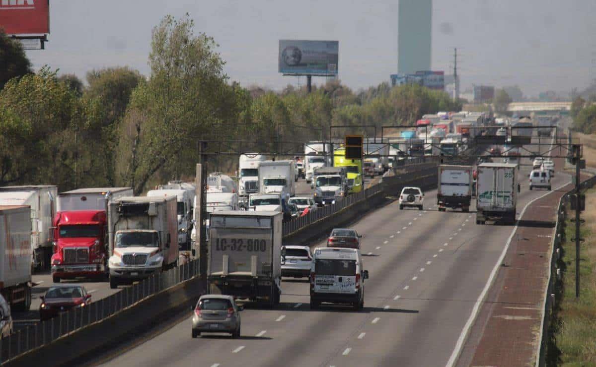 Capufe reporta fila de más de 3 km en autopista Acatzingo-Ciudad Mendoza, Veracruz