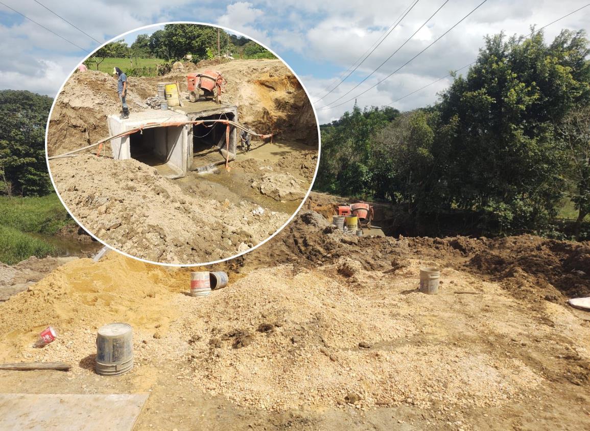 Piden paciencia y precuación a conductores por obras en carretera Nanchital-Las Choapas