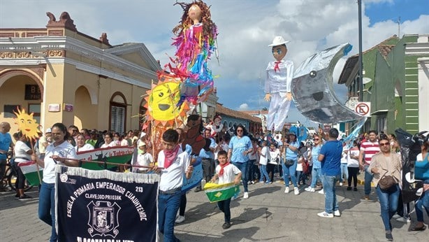 ¡Ya empezó la fiesta en Tlacotalpan! Así se vivió la Mojiganga infantil | VIDEO