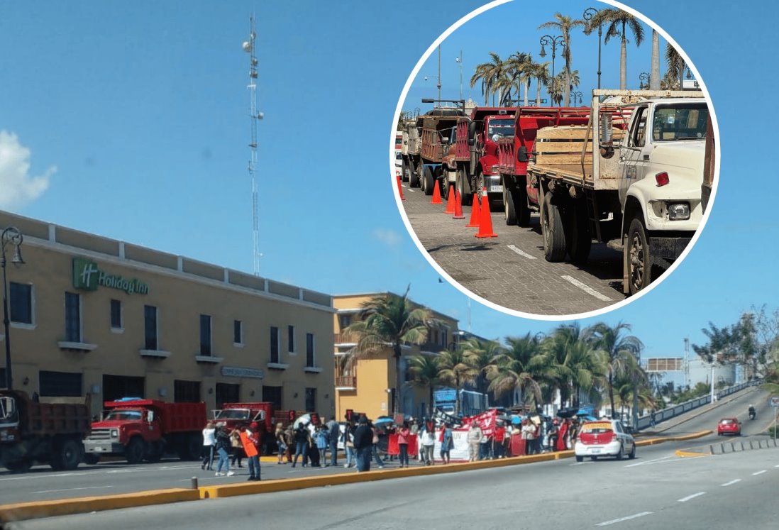 Caos vial en centro de Veracruz; transportistas y maestros de la UV se manifiestan frente a Palacio Municipal