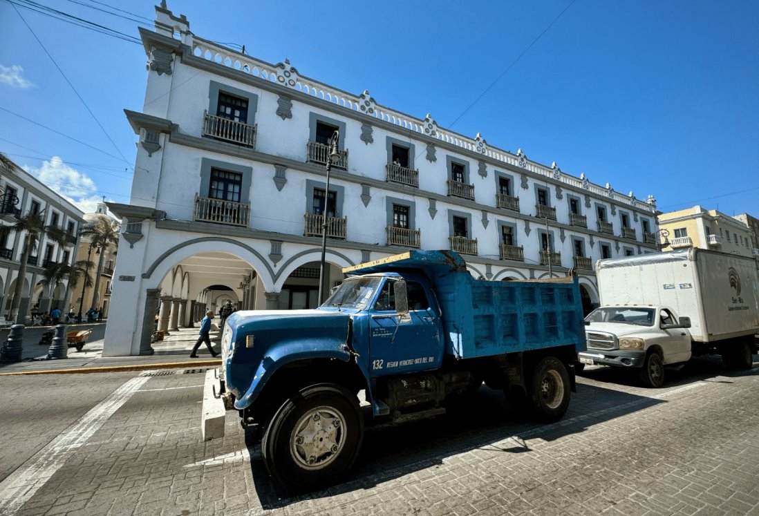 Transportistas protestan contra Tránsito Municipal de Veracruz