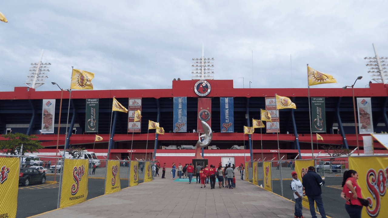 Confirman el regreso del futbol profesional al estadio Luis Pirata Fuente