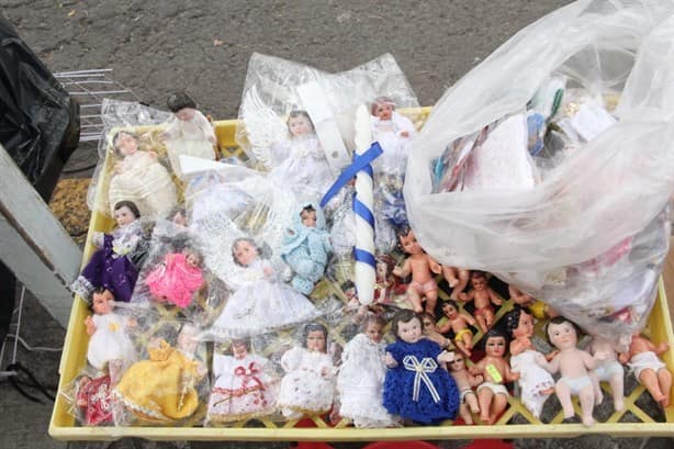 Vestir al niño Dios, una tradición que sigue vigente en comerciantes de Veracruz | VIDEO