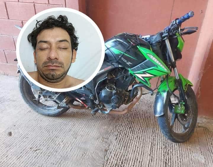 Buscan a familiares de hombre derrapado en la Acayucan - Soteapan 