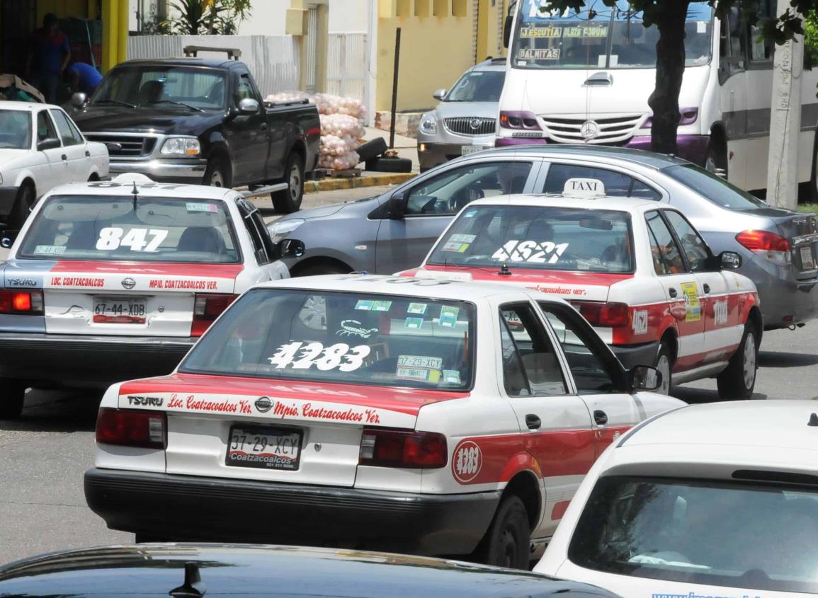 Esta es la capacitación a la que se sometieron los taxistas de Coatzacoalcos