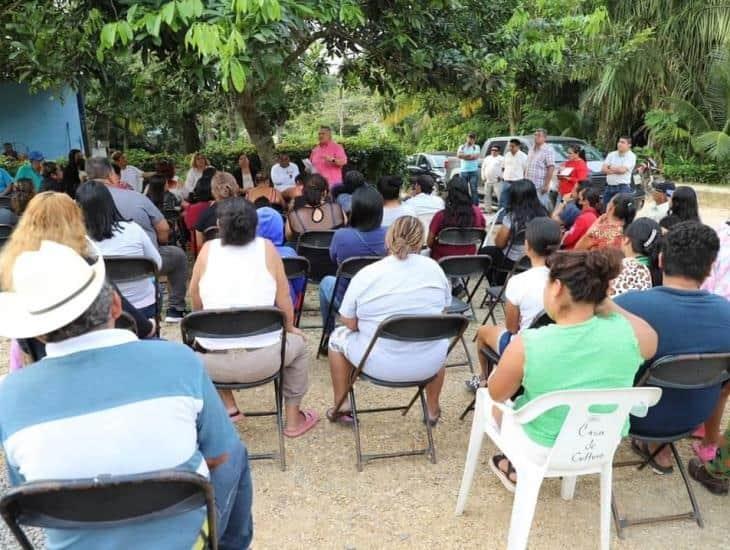 Autoridades de Moloacán se reunieron con habitantes de Trancas Viejas
