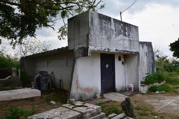 Por necesidad y con valor: Tomás Machucho, más de 50 años siendo sepulturero en el Panteón Antiguo | VIDEO