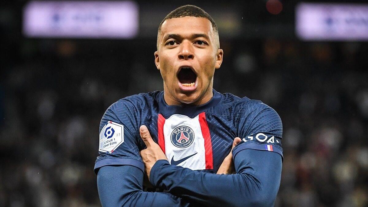 Jugaría Kylian Mbappé en Real Madrid este verano