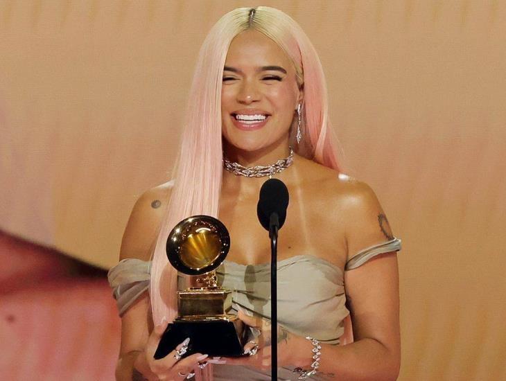 Karol G recibe su primer Grammy por ‘Mañana será bonito’