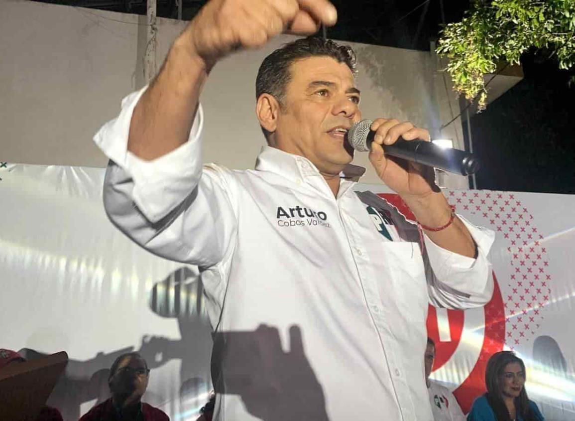 Arturo Cobos: ahí la lleva en el PRI del puerto de Veracruz