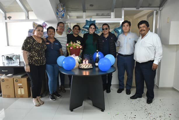 Brindan a salud de Nancy Moreno Martínez