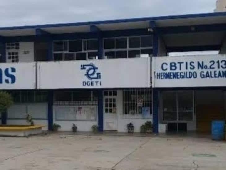 Inconformidad por alteración de horario en CBTIS 213 padres de familia se preparan para manifestarse