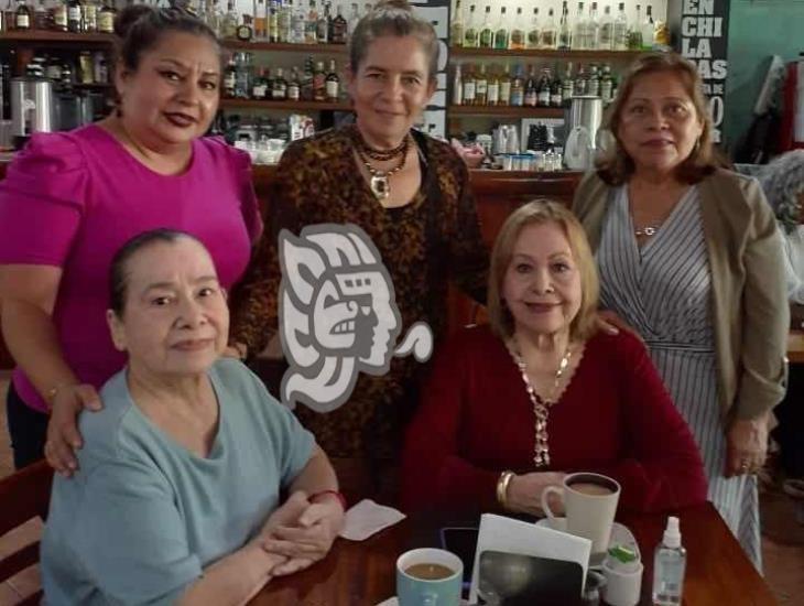 Regias amigas celebran la Candelaria con tradición y sabor