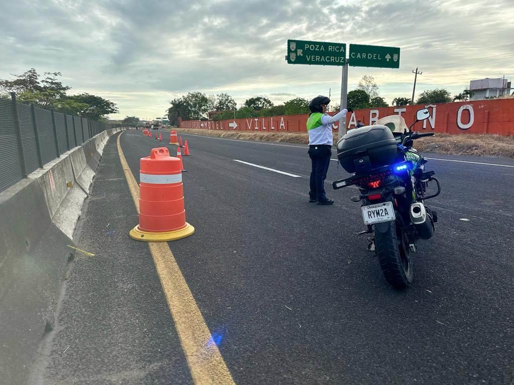 Se mantiene cierre del libramiento de Cardel por accidente