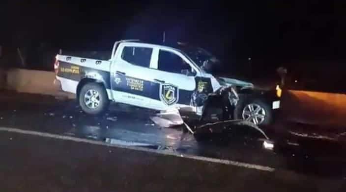 Chocan tráiler cargado de ganado y camioneta de seguridad privada en Veracruz