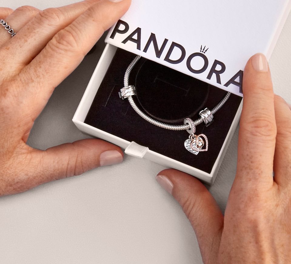 Estas son las promociones de Pandora para regalar este 14 de febrero