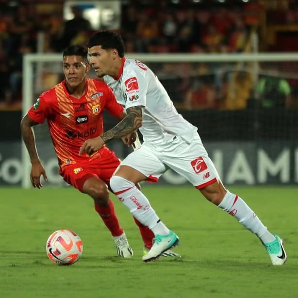 Toluca impone su ley en Costa Rica