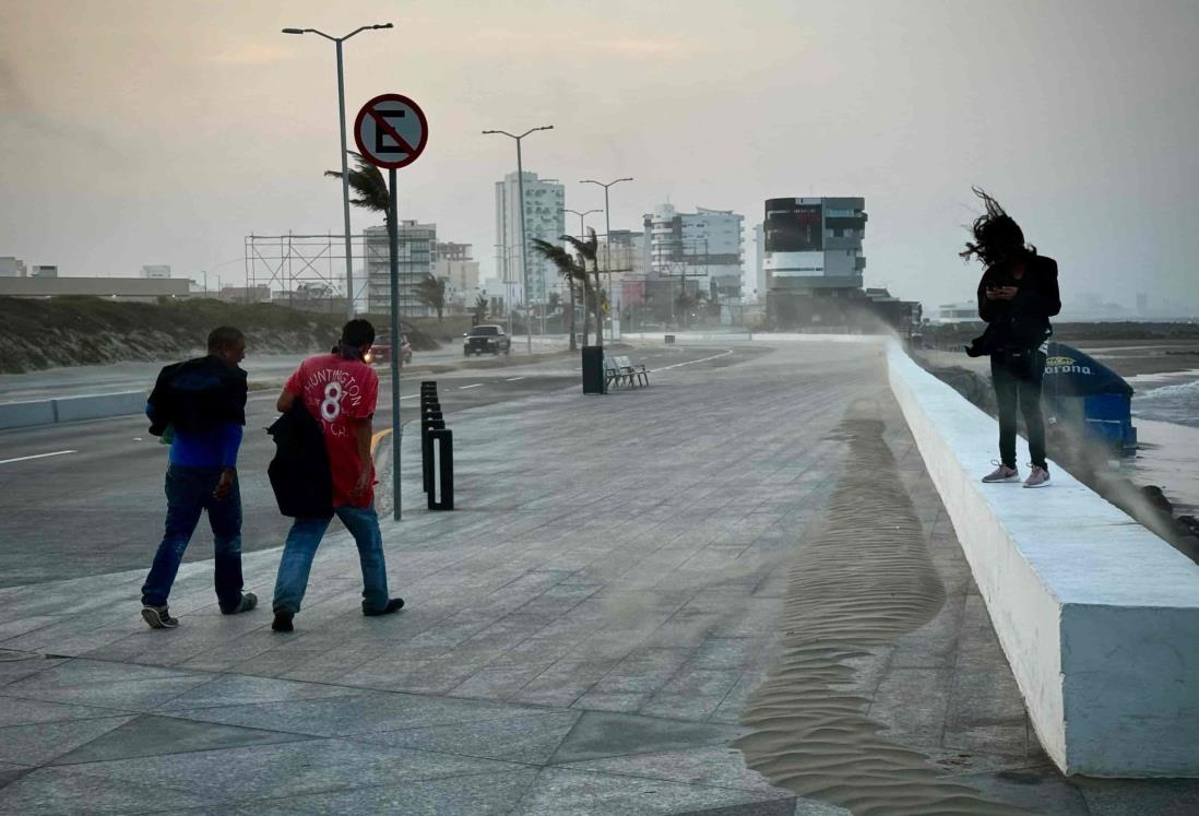 Esta es la racha máxima que tendrá el viento del norte en Veracruz este lunes