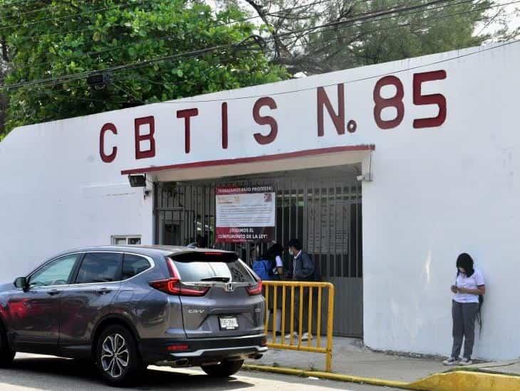 CBTIS 85: padres de familia inconformes por falta de agua, cuestionan el uso de los recursos