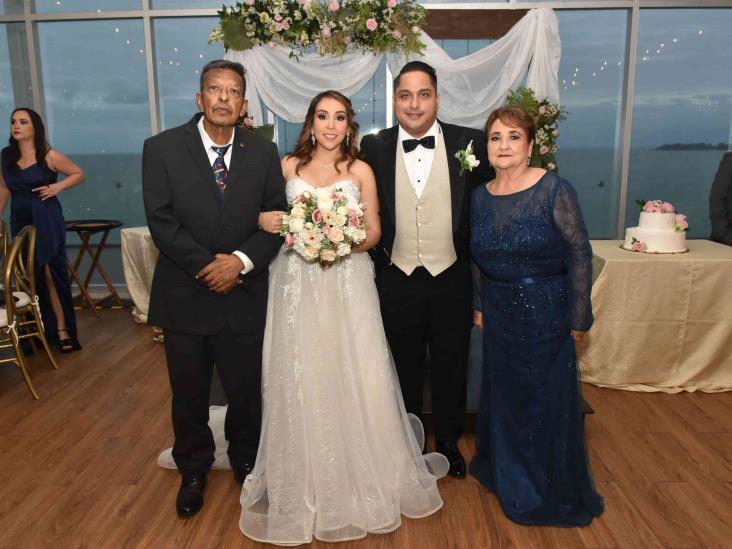 Dulce Hernández Muñoz y Eric Bahena Zavala contraen matrimonio civil