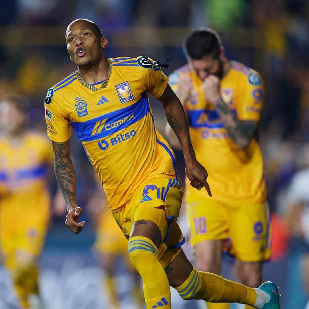 Golea Tigres y está en Octavos de Final