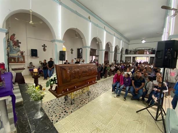 Despiden a Andrés Valencia con caravana y música en San Juan Evangelista | VIDEO