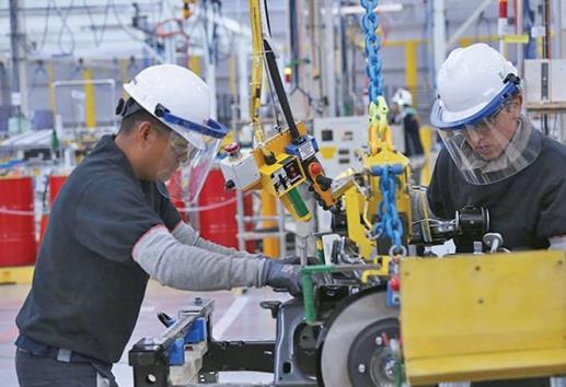 Sector manufacturero cerró con ligera disminución en 2023