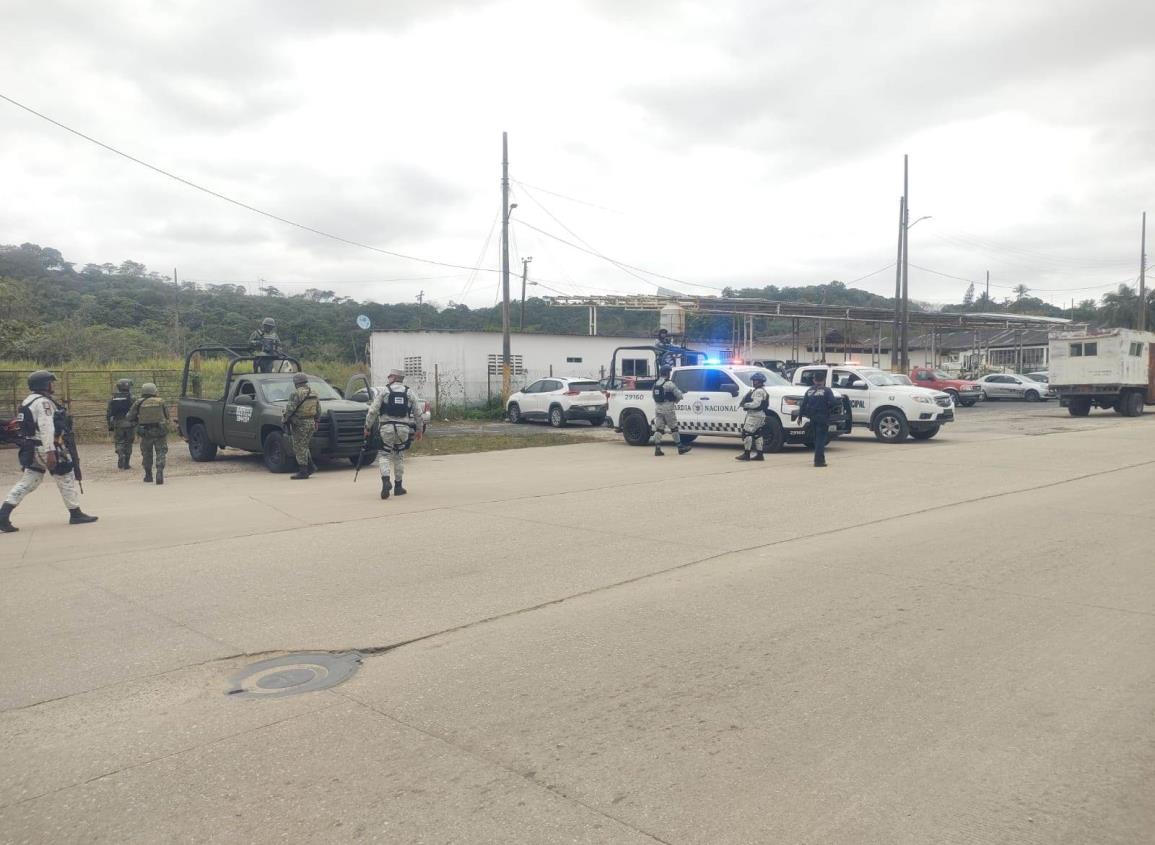 Operativos de Guardia Nacional, Sedena y policías llegan a Villa Cuichapa