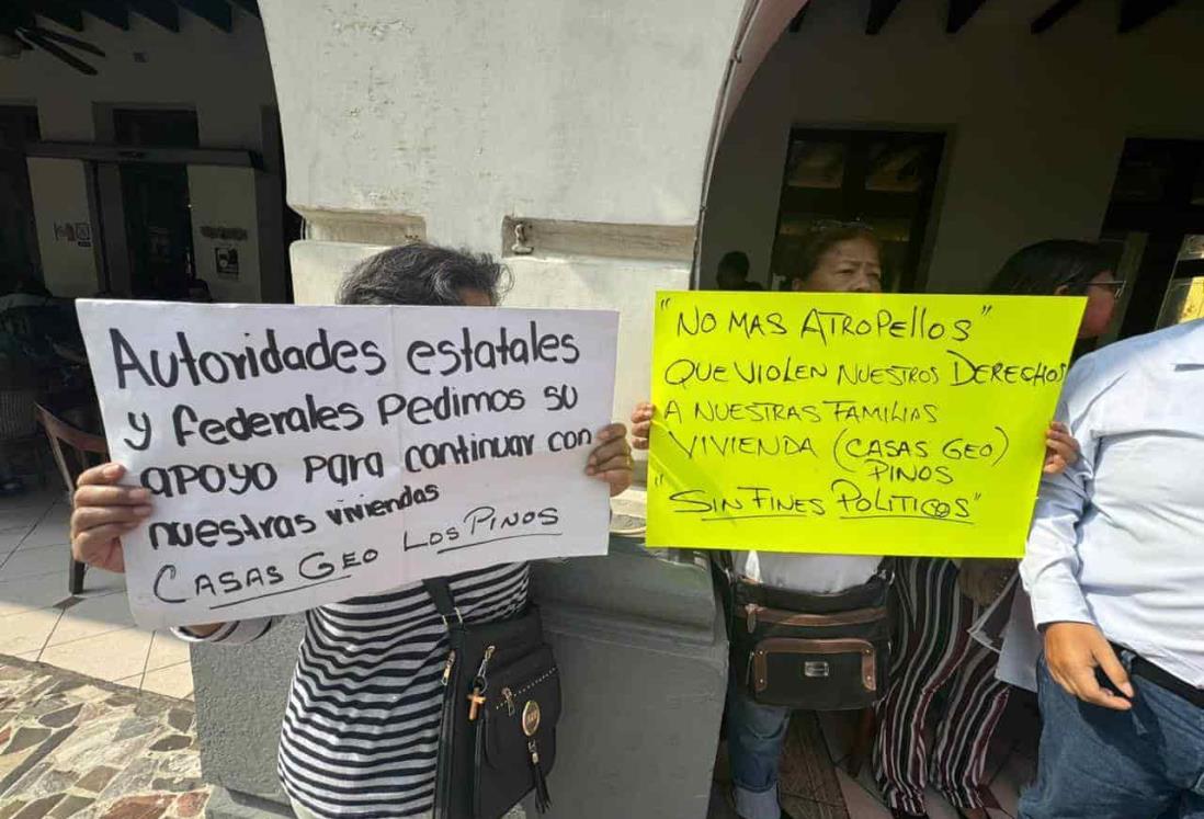 Denuncian desalojos indebidos de familias en Geo Villas Los Pinos; constructora desapareció