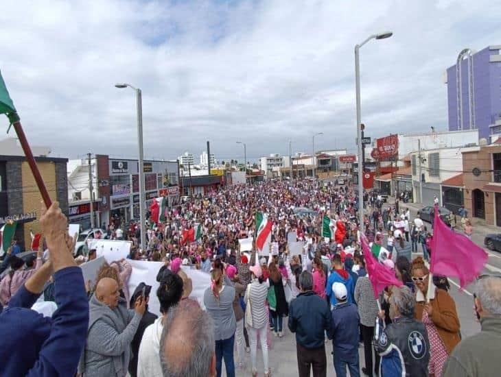 Realizan marcha por la democracia en Veracruz y Boca del Río 