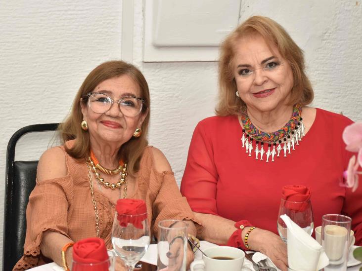 El Grupo de Amigos Queridos celebra el Día del Amor y la Amistad