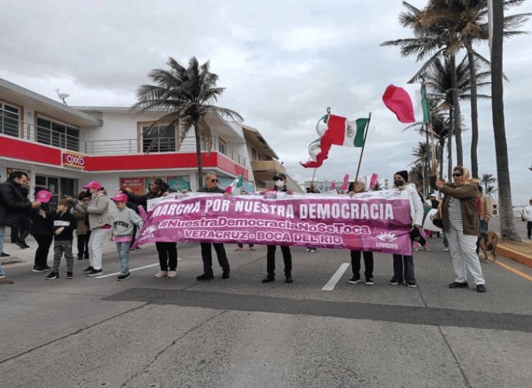 Marcha politizada en Veracruz