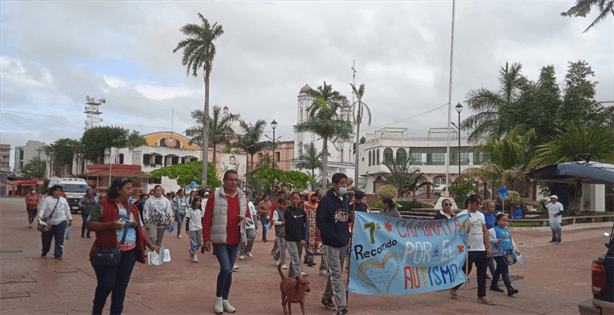 Conmemoran en Cosamaloapan el día del Síndrome de Asperger