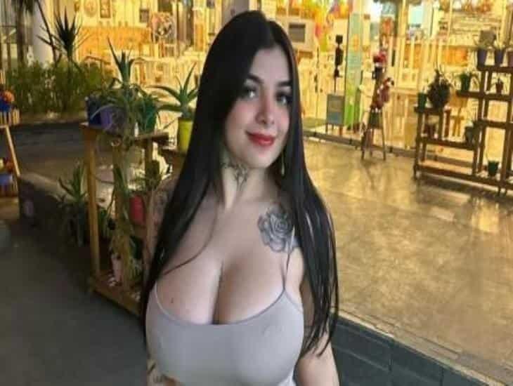 Karely Ruiz graba video intimo con fan que se tatuó su cara y llueven criticas 