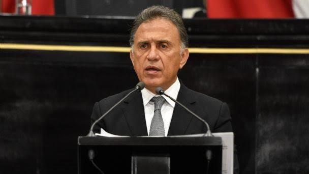 Se dice que: La versión sobre Yunes Linares es diferente