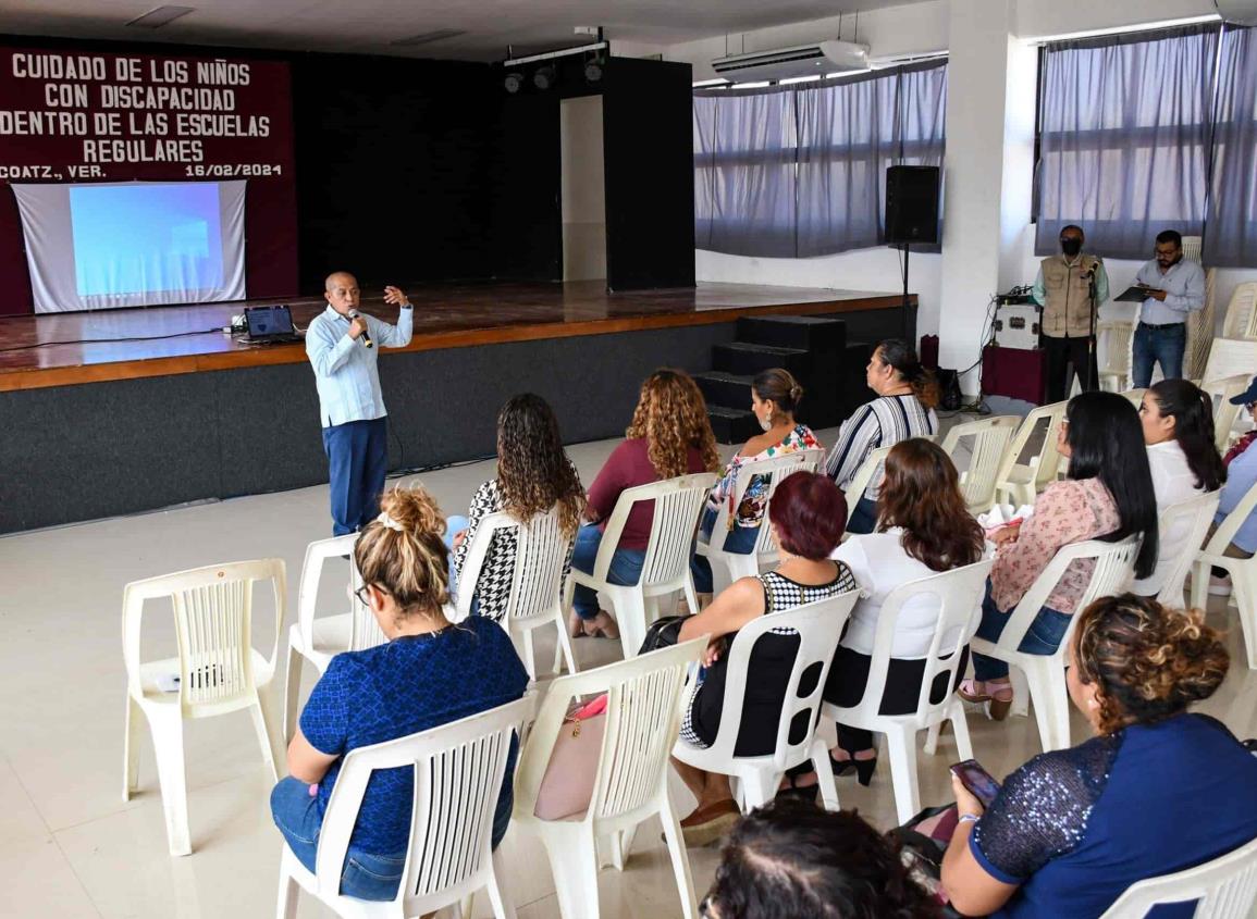 Generan conciencia con plática “Cuidado de los Niños con Discapacidad dentro de las Escuelas Regulares”