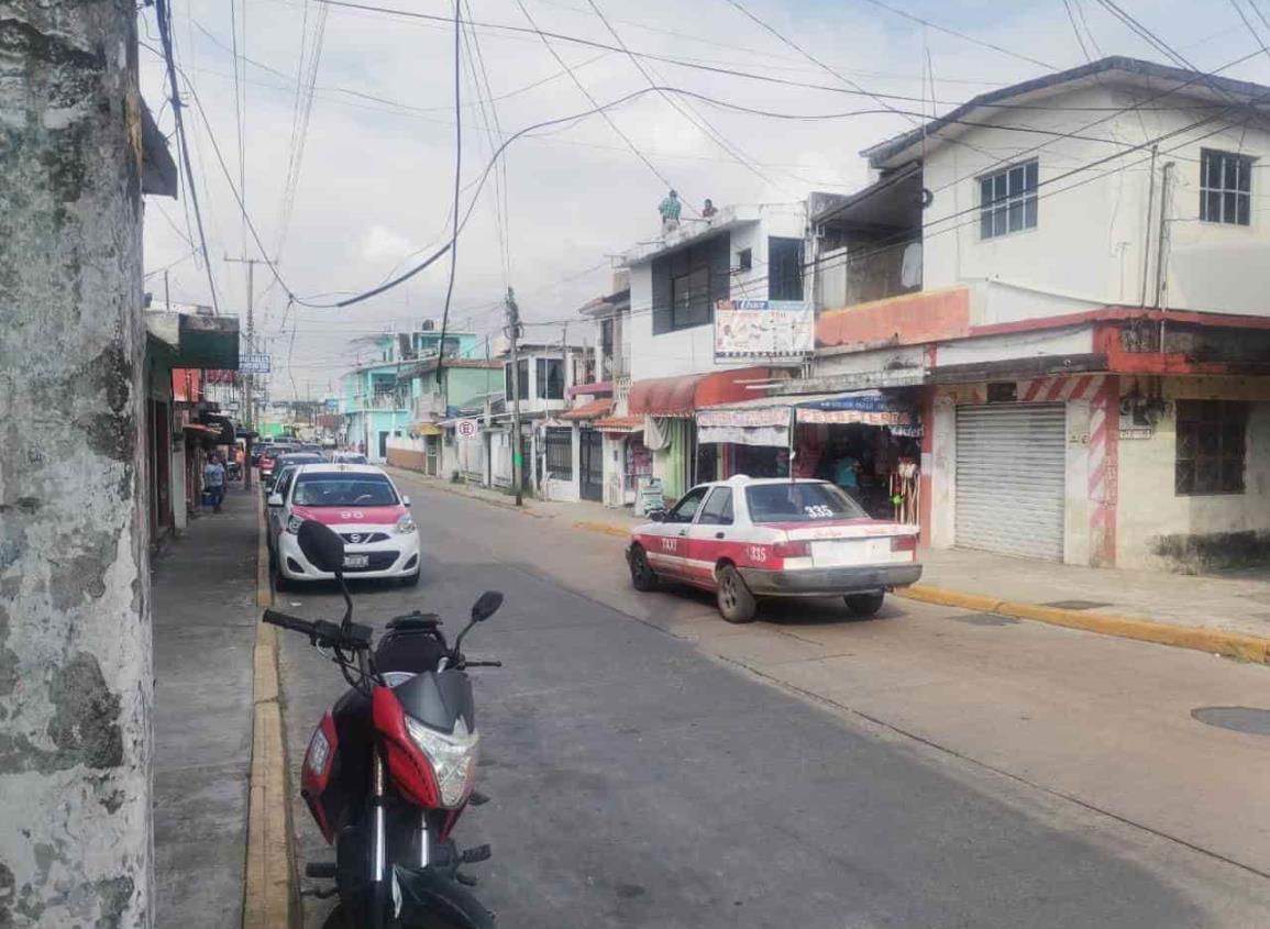 Centro de Nanchital se quedó sin energía eléctrica por cable en mal estado