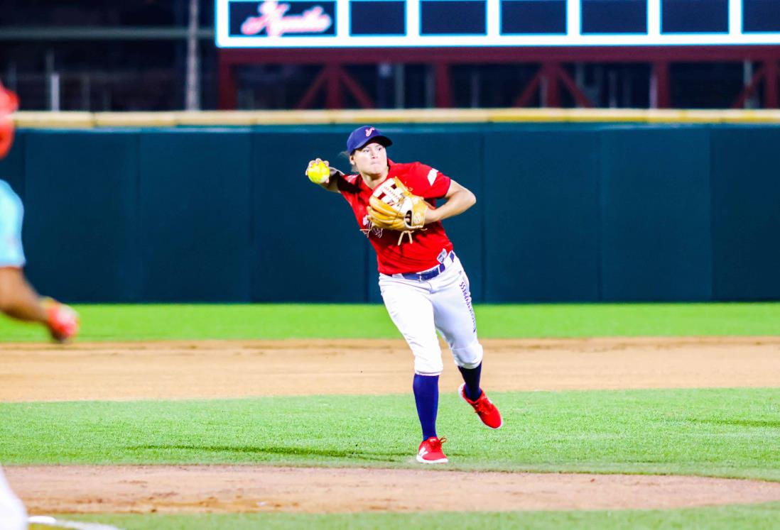 Entra Majo Valenzuela a la hidtoria del softbol