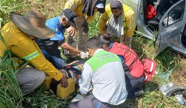 Fallece abuelita conductora que cayó a un barranco en la Cosoleacaque-Nuevo Teapa