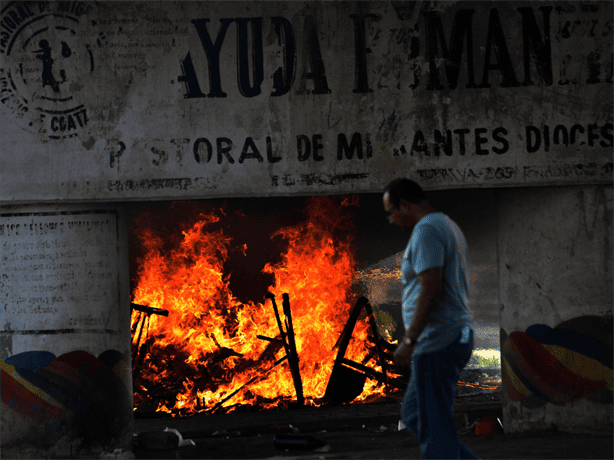 Presencia de migrantes bajo el puente de la avenida Uno divide opiniones entre vecinos del sector