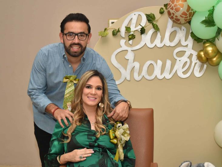 Karina Martínez de Cevallos disfruta baby shower